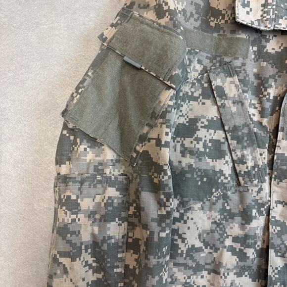 US Army Digital Camo ACU Jacket Medium Regular Coat Army Combat Uniform - Picture 3 of 8